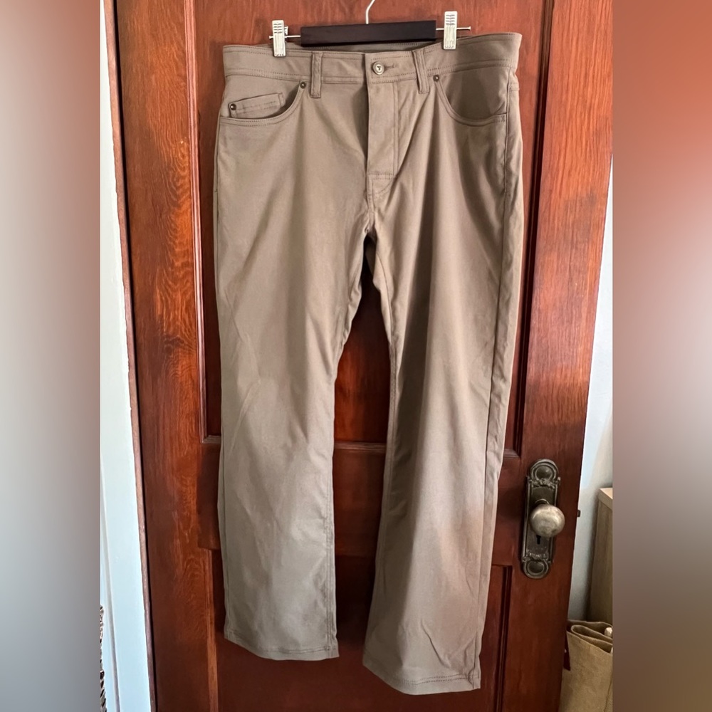 Men’s Prana Breathe Pants Size 34x30 NWOT